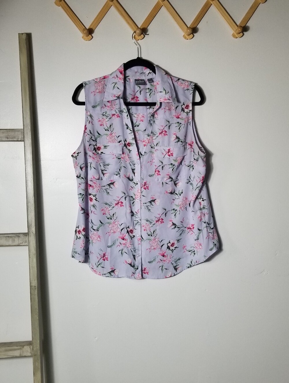 SOHO NEW YORK CO JEANS WOMEN'S SLEEVELESS FLORAL BUTTON DOWN BLOUSE SIZE XL